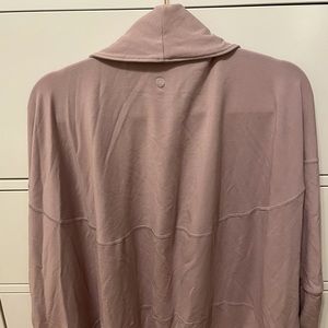lululemon sweater size medium